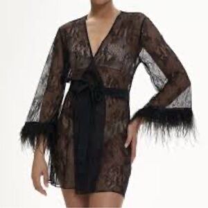Rya Collection Women’s Black Lace Feathered Trim Robe Attached Satin Belt S NWOT